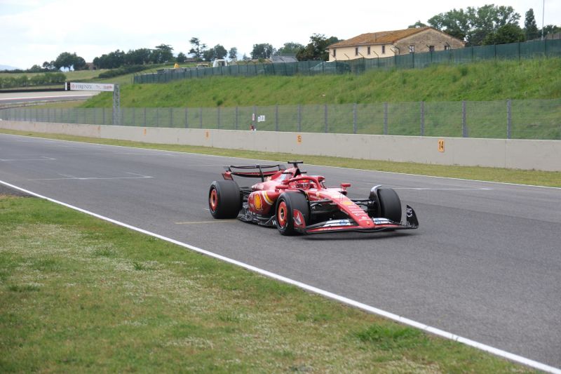 f1-ferrari-pirelli-teszt-mugello-3